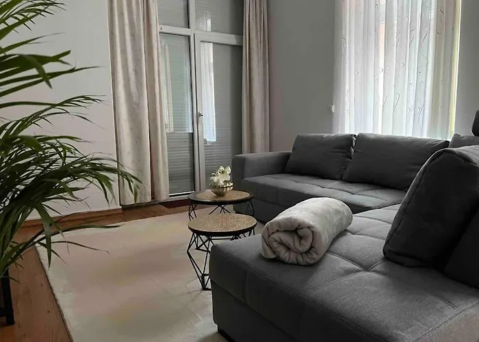 Akk5 Grosses Apartment Mit Terrasse Naehe Hbf/Uni