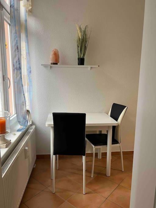 Apartment Akk5 Grosses Mit Terrasse Naehe Hbf/uni Magdeburg